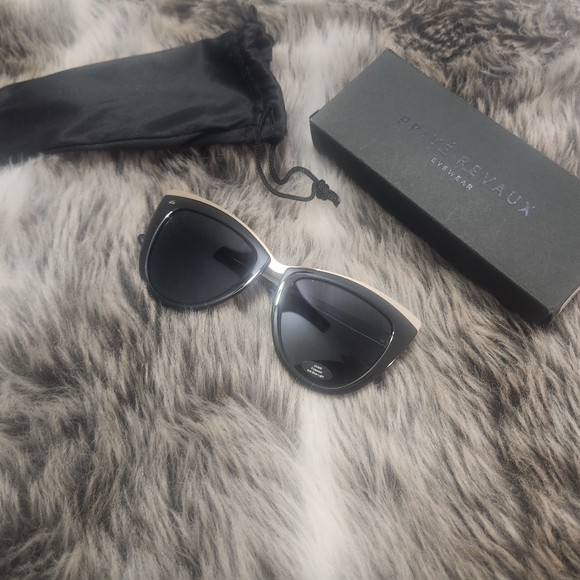 Prive Revaux Sunglasses - Picture 2 of 9